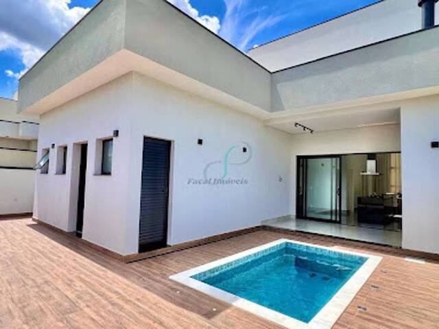 #CA0475 - Casa para Venda em Valinhos - SP