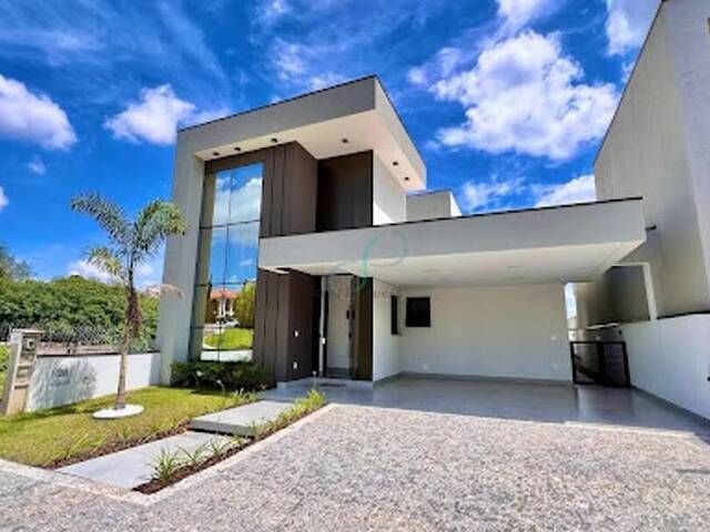 #CA0475 - Casa para Venda em Valinhos - SP