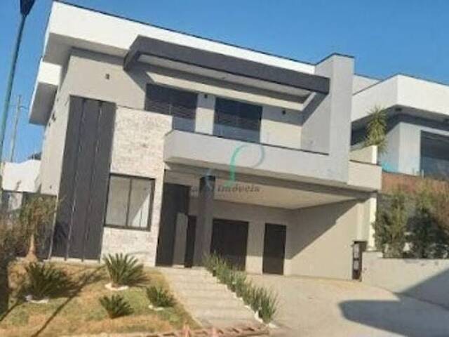 #CA0476 - Casa para Venda em Valinhos - SP