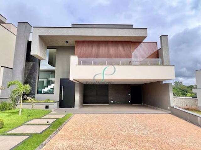 #CA0478 - Casa para Venda em Valinhos - SP