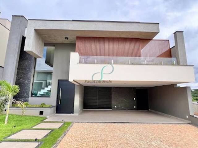 #CA0478 - Casa para Venda em Valinhos - SP