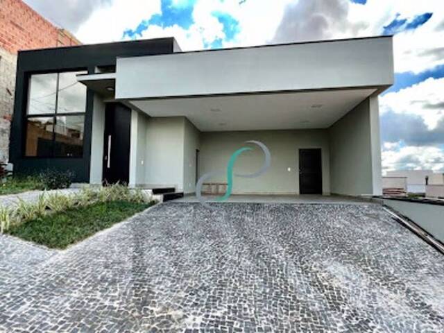 Casa para Venda em Valinhos - 2