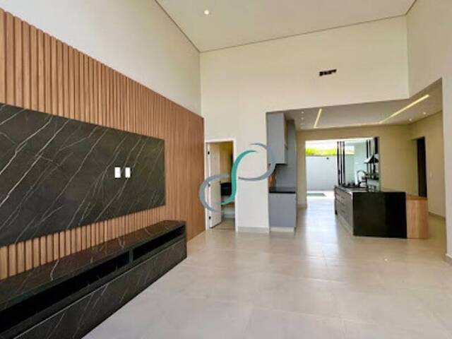 Casa para Venda em Valinhos - 3