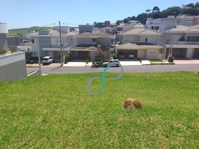 Terreno para Venda em Valinhos - 2