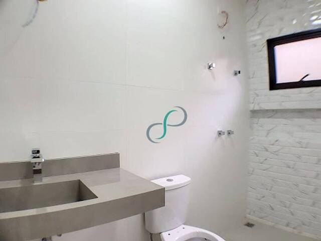 Casa para Venda em Valinhos - 3