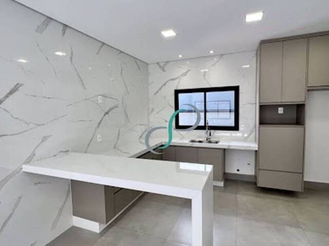 Casa para Venda em Valinhos - 5