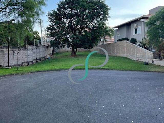 Terreno para Venda em Valinhos - 2