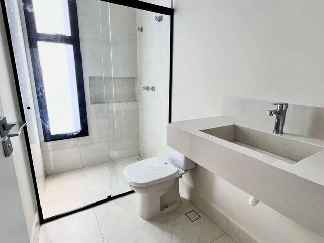 Sobrado para Venda em Valinhos - 5