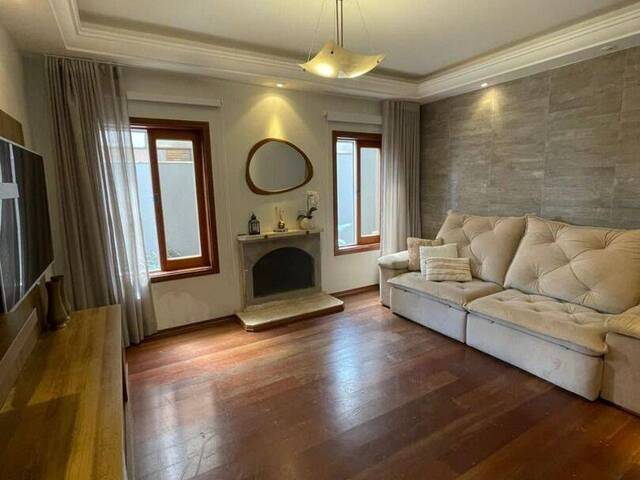 #CA0506 - Casa para Venda em Valinhos - SP