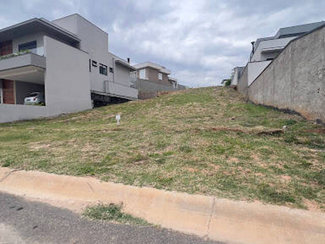 Terreno para Venda em Valinhos - 2