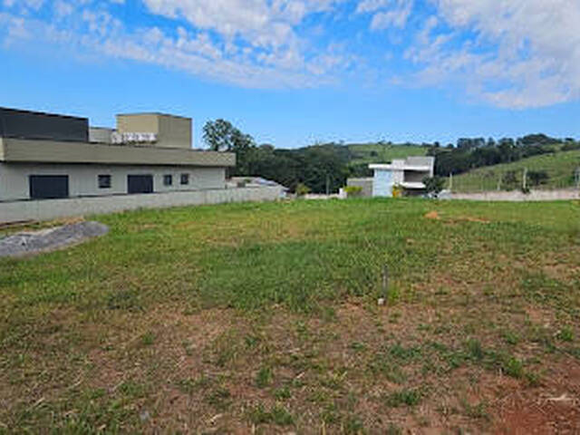 Terreno para Venda em Valinhos - 4