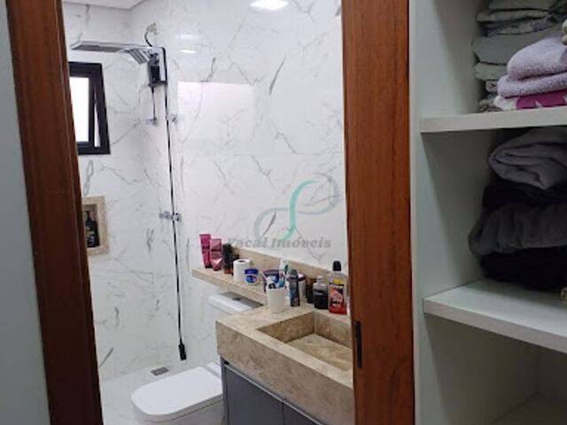 Casa para Venda em Valinhos - 3