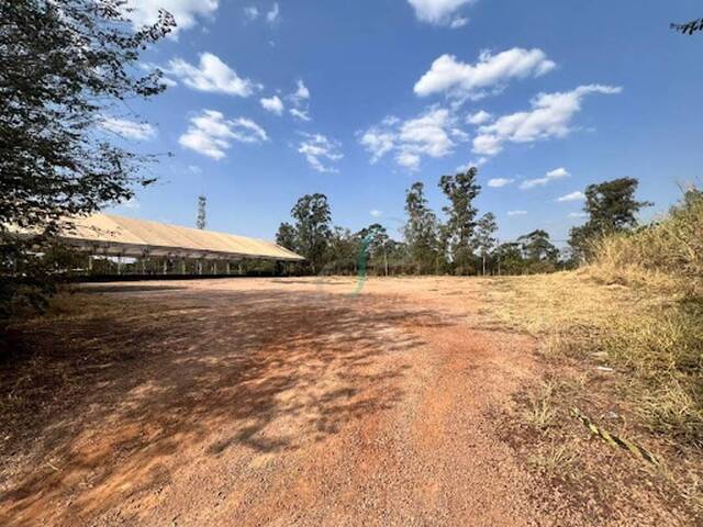 Área para Venda em Valinhos - 4