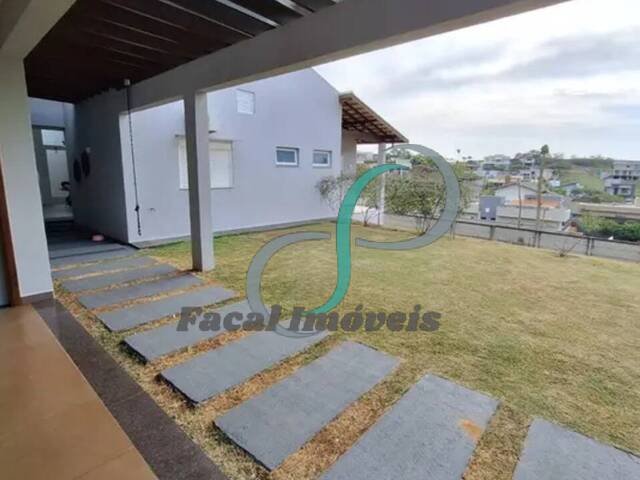 #1018 - Casa para Venda em Vinhedo - SP