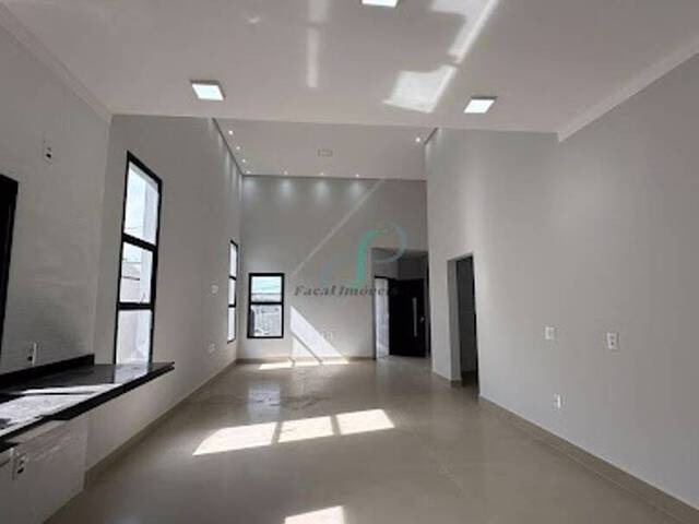 Casa para Venda em Valinhos - 4