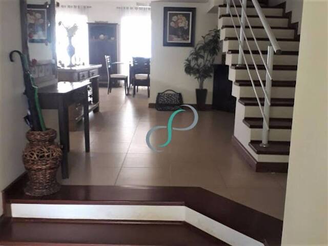 Casa para Venda em Valinhos - 2