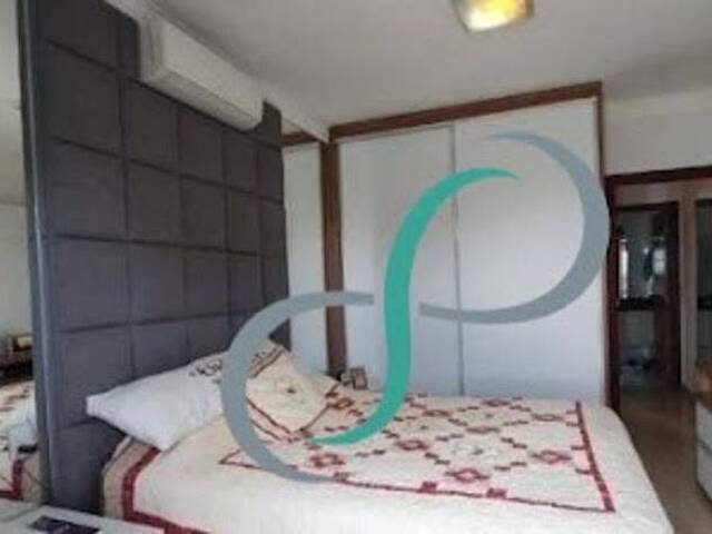 Casa para Venda em Valinhos - 2