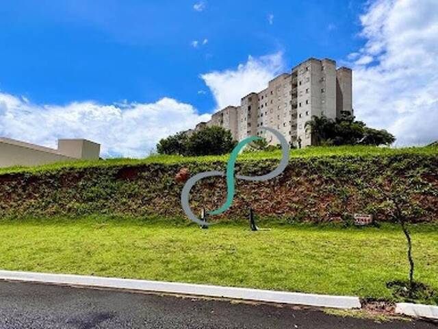 Terreno para Venda em Valinhos - 4