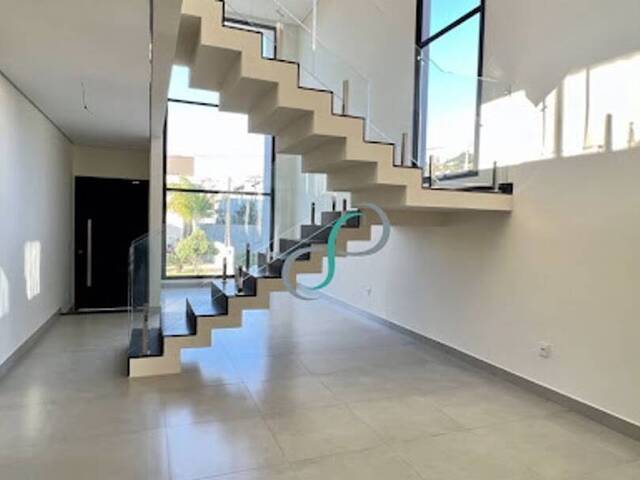 Casa para Venda em Valinhos - 4