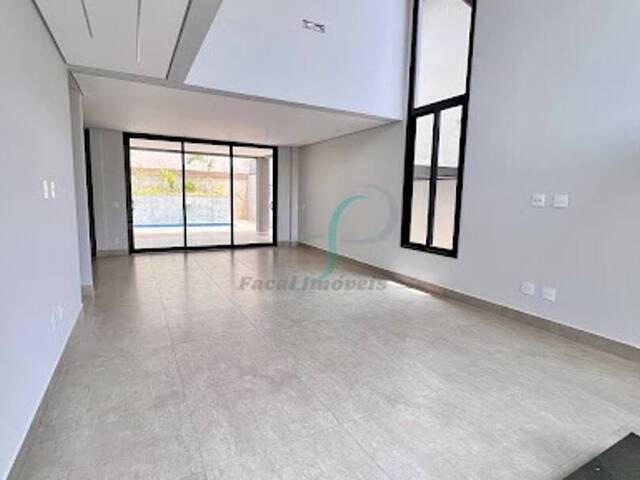 Casa para Venda em Valinhos - 4