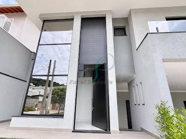 Casa para Venda em Valinhos - 3