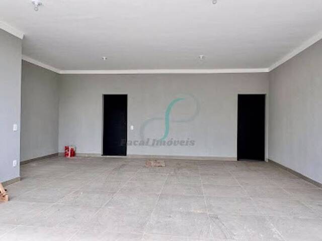 Casa para Venda em Valinhos - 2