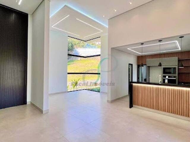 Casa para Venda em Valinhos - 4