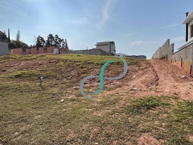 Terreno para Venda em Valinhos - 2