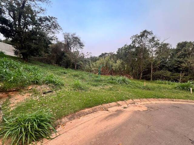 Terreno para Venda em Valinhos - 2