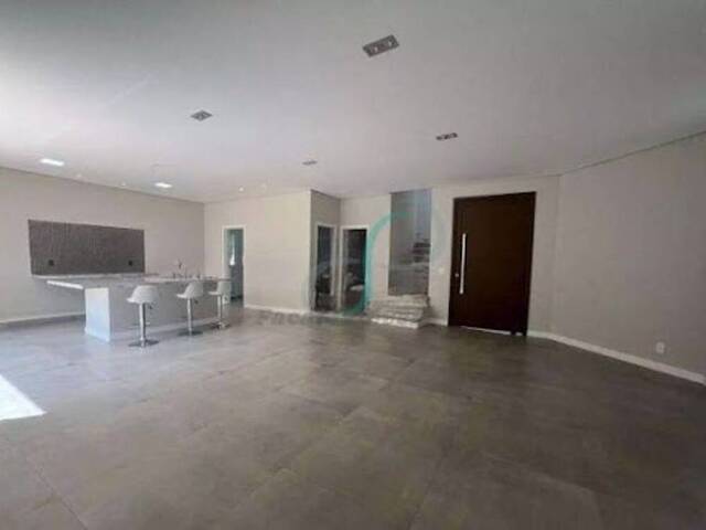 Casa para Venda em Valinhos - 3