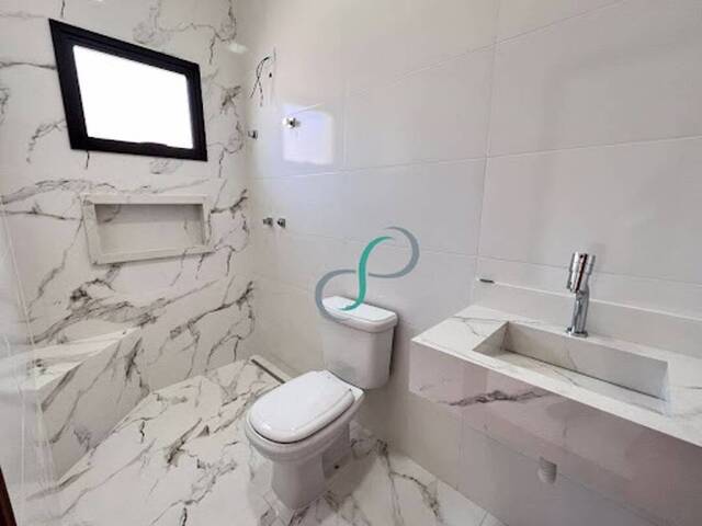 Casa para Venda em Valinhos - 2