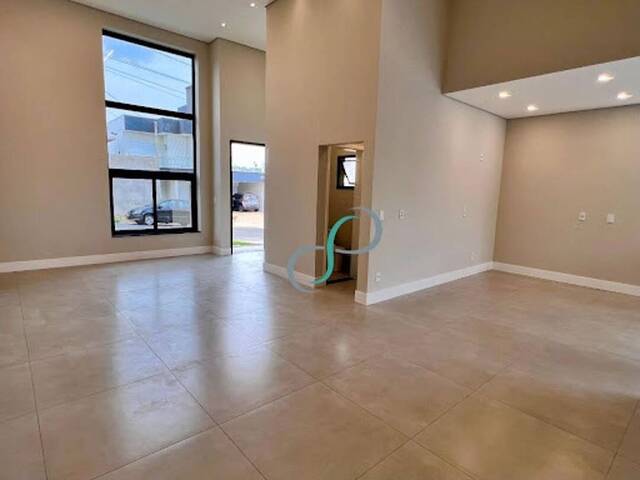 Casa para Venda em Valinhos - 3