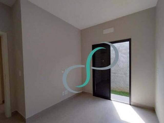 Casa para Venda em Valinhos - 3