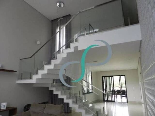 Casa para Venda em Valinhos - 2