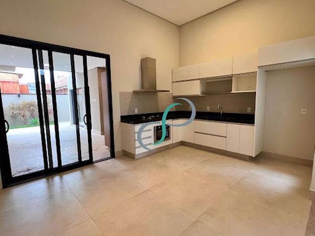 Casa para Venda em Valinhos - 3