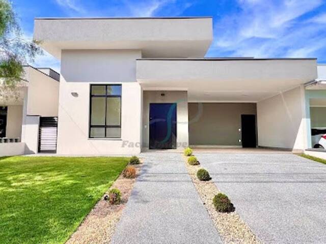 Casa para Venda em Valinhos - 2