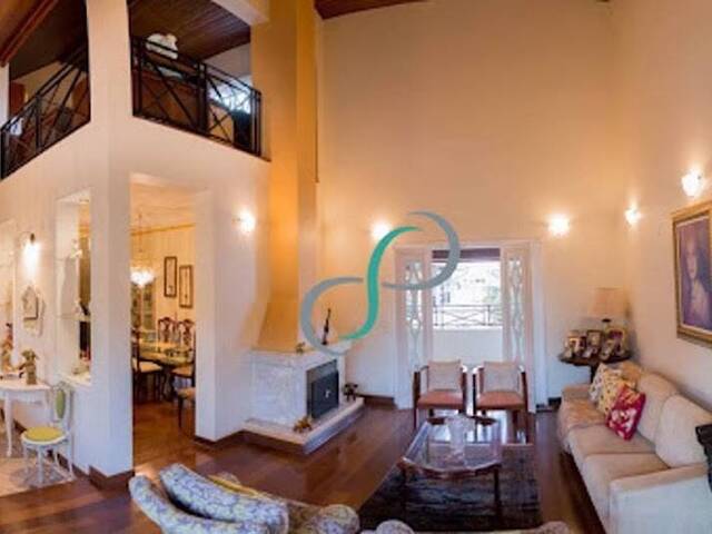 Casa para Venda em Valinhos - 2