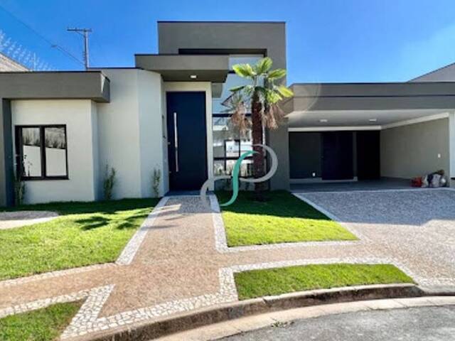 Casa para Venda em Valinhos - 2