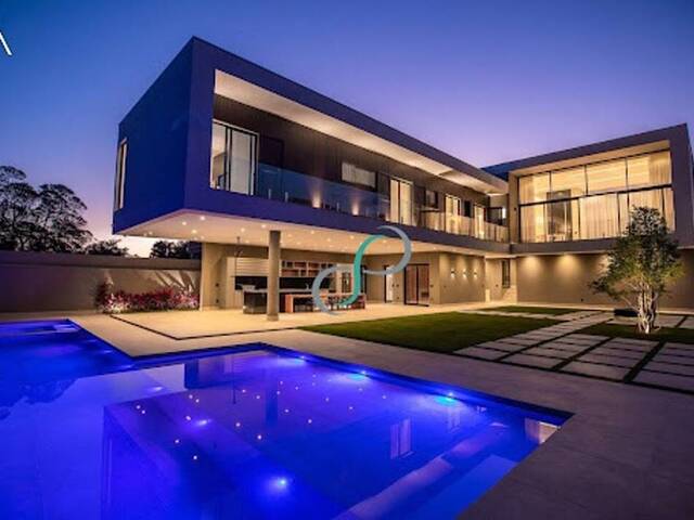 Casa para Venda em Valinhos - 2