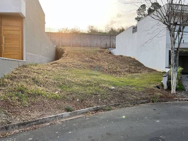 Terreno para Venda em Valinhos - 2