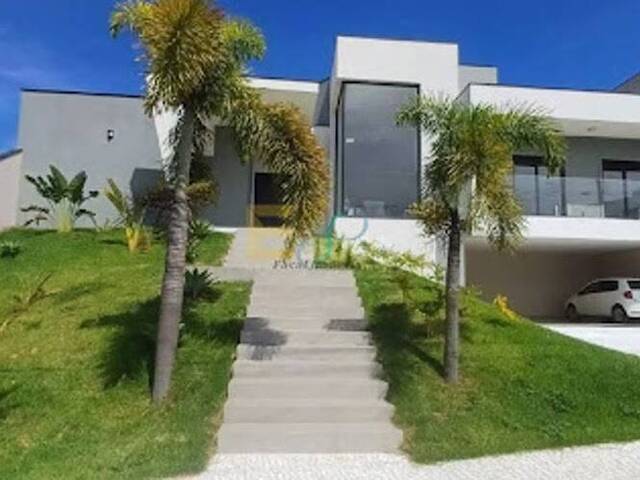 Casa para Venda em Valinhos - 2