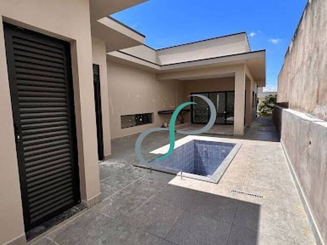 Casa para Venda em Valinhos - 2