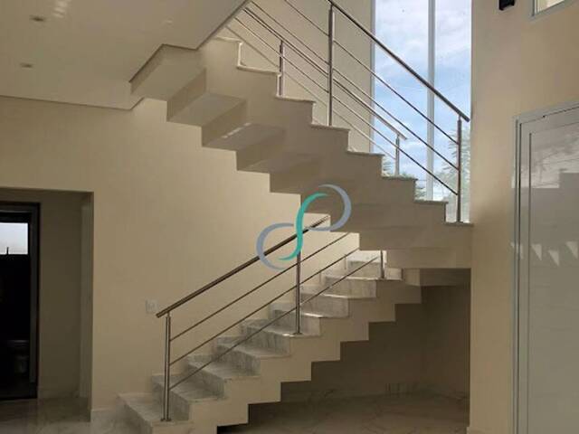 Casa para Venda em Valinhos - 4