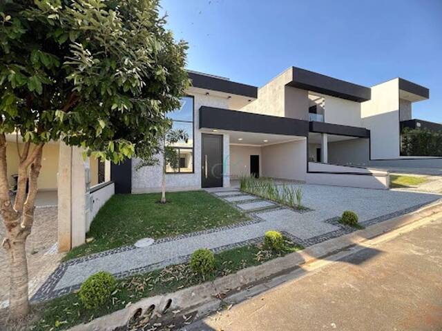 Casa para Venda em Valinhos - 2