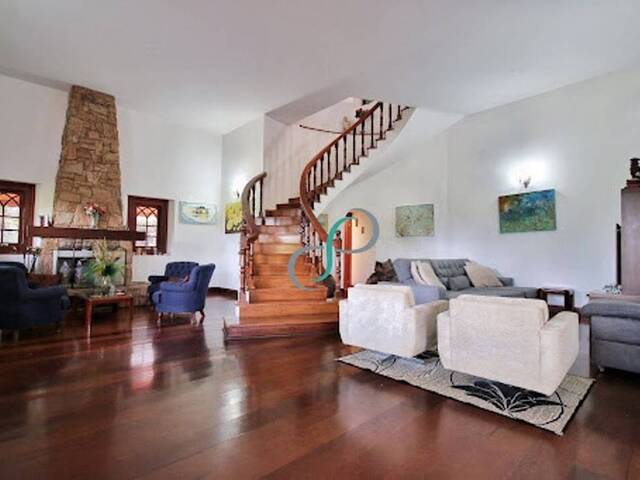 Casa para Venda em Valinhos - 2