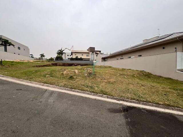 Terreno para Venda em Valinhos - 4