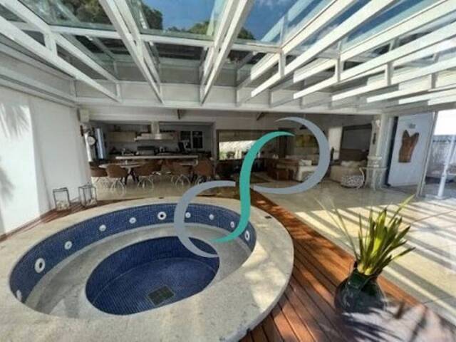 Casa para Venda em Valinhos - 2