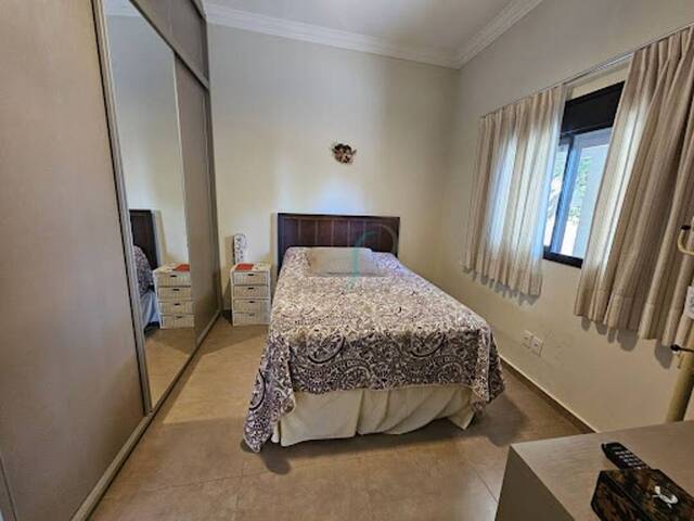 Casa para Venda em Valinhos - 4