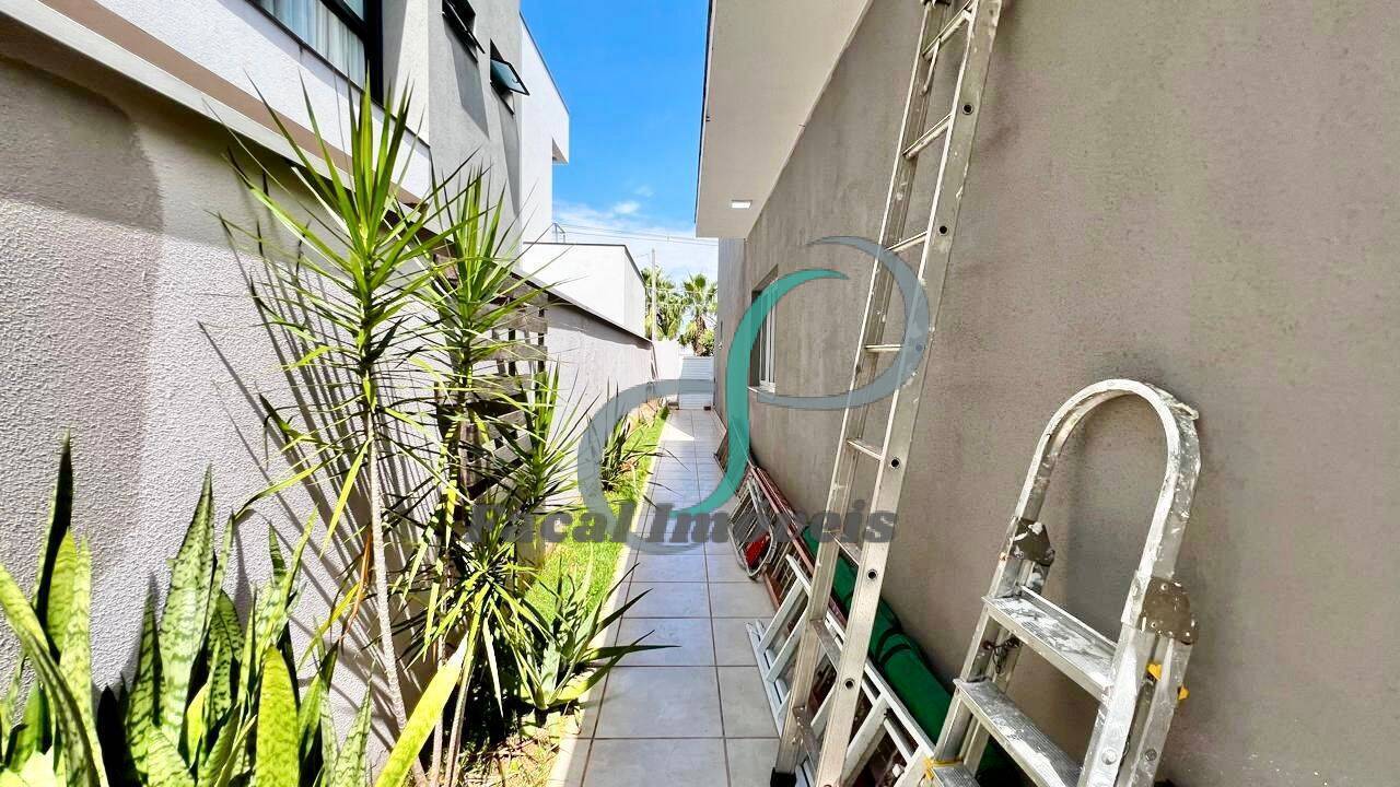 Casa, 3 quartos, 222 m² - Foto 40