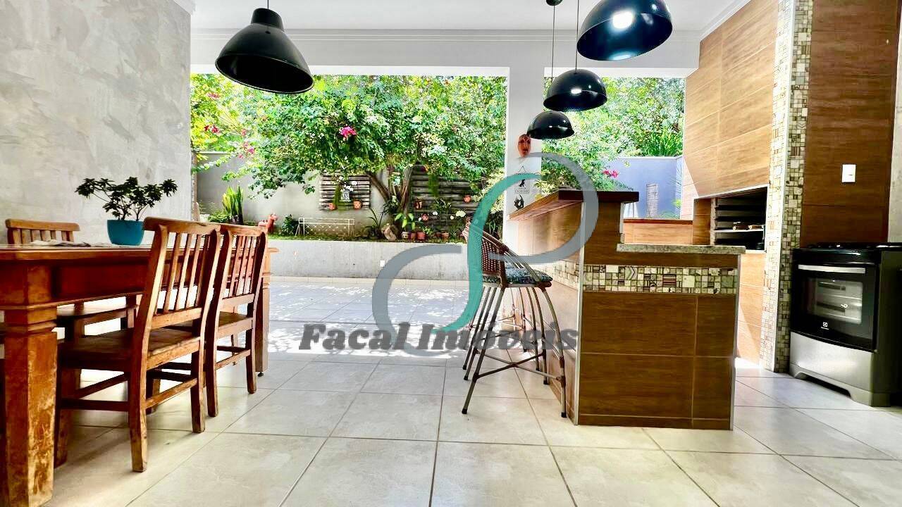 Casa, 3 quartos, 222 m² - Foto 13